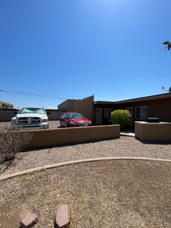 Building Photo - 2715 W Tuckey Ln