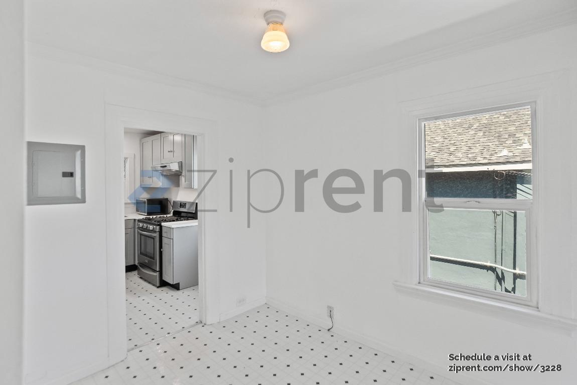 Building Photo - 928 60th St