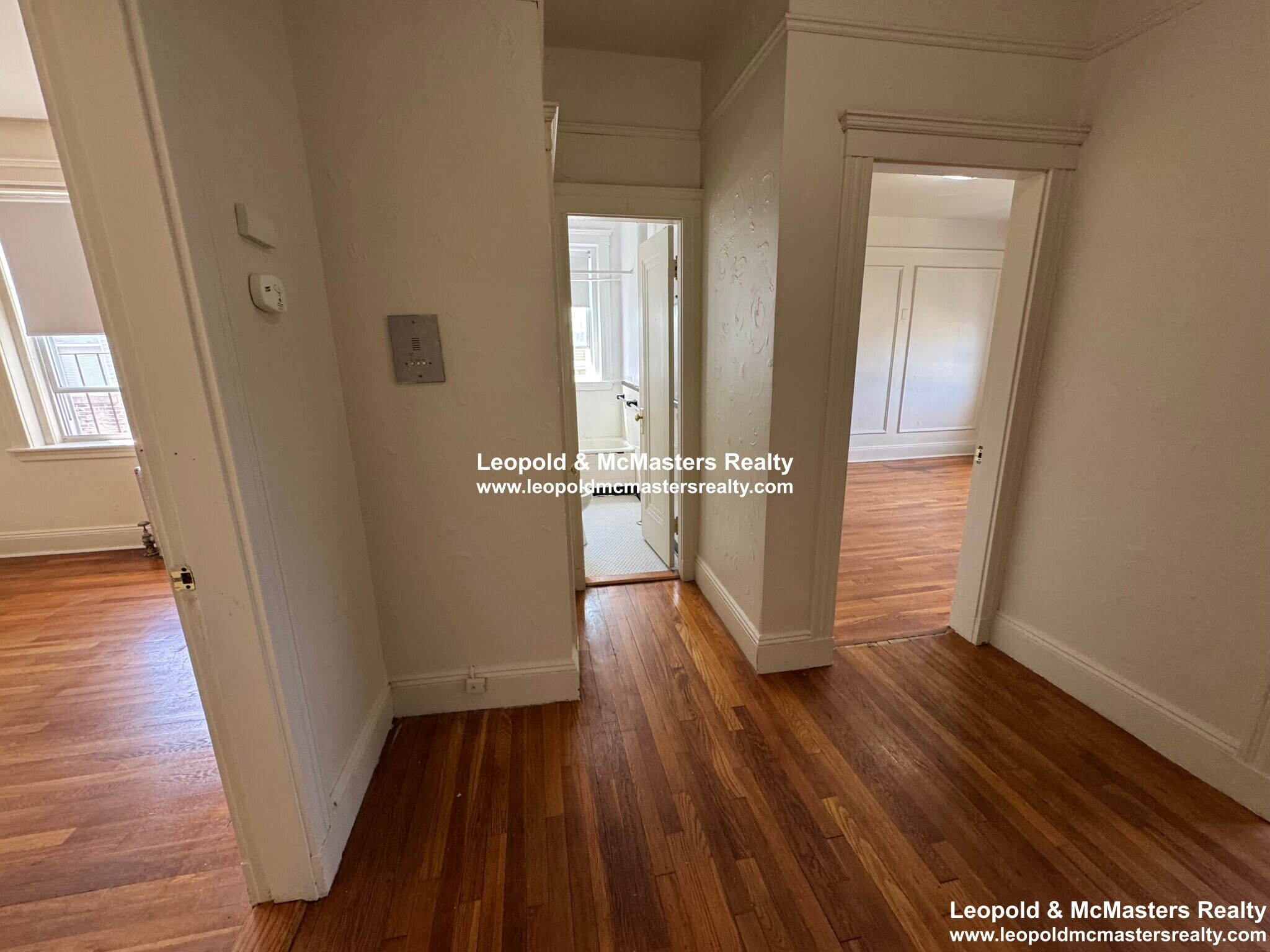 Building Photo - 309 Summit Ave