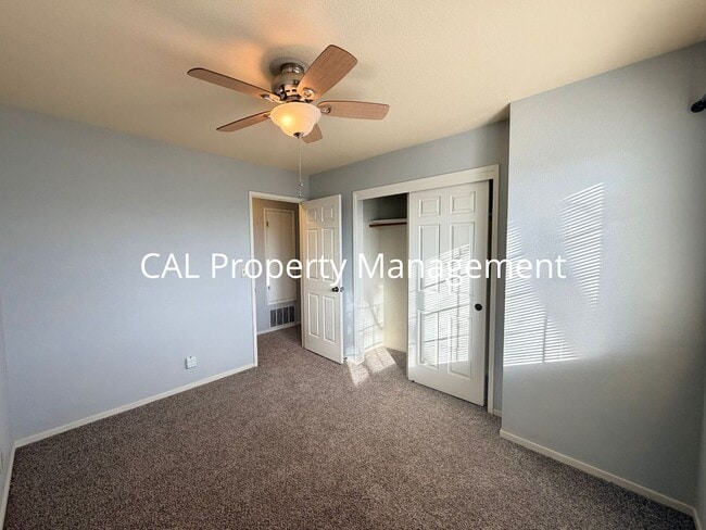 Building Photo - Charming 2BD Home in Gated Community with Pool & Garage