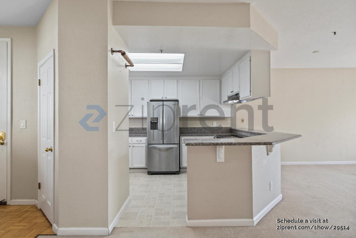 Building Photo - 929 E El Camino Real