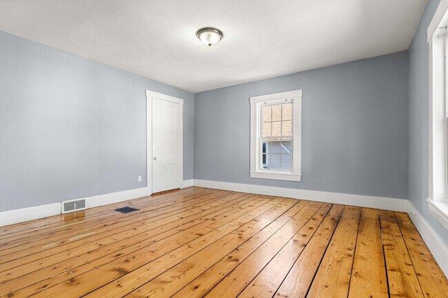 Building Photo - 95 Rumford St