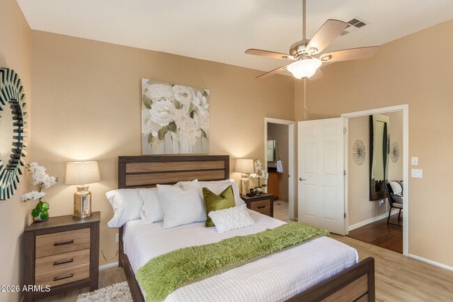 Building Photo - 3341 E Fremont Rd