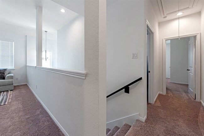 Building Photo - 343 E Coralburst Lp
