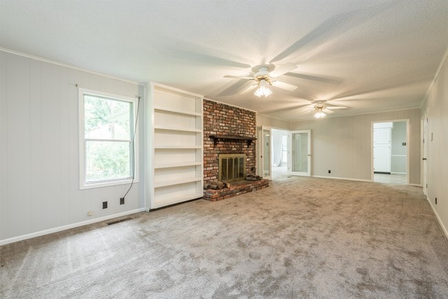 Building Photo - 1828 Northwood Dr
