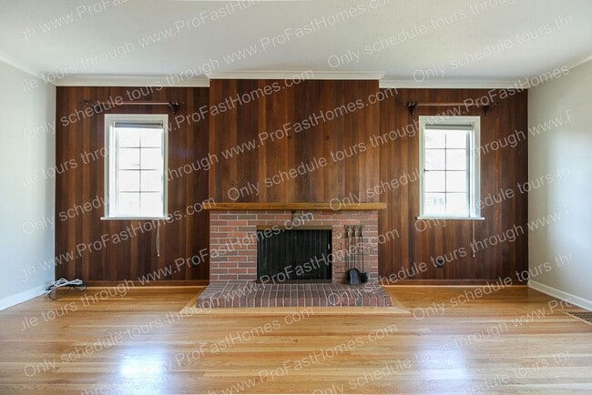 Building Photo - 1612 NE 62nd Ave