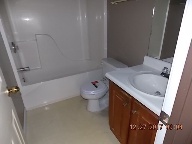Building Photo - Home For Rent