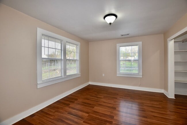 Building Photo - 1623 Texas St