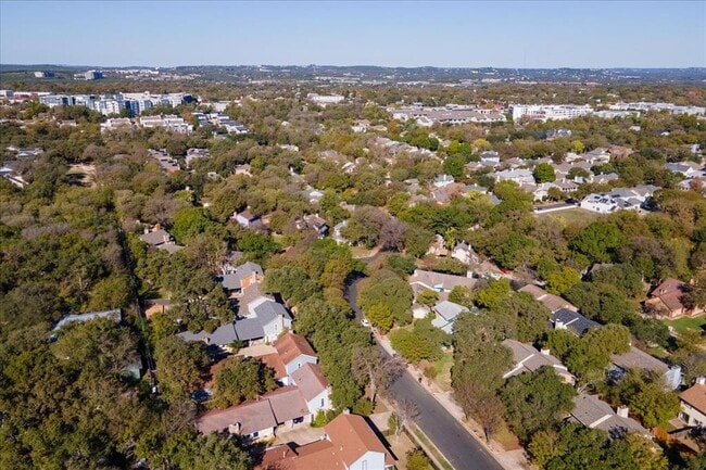 Building Photo - 1604 Cinnamon Path