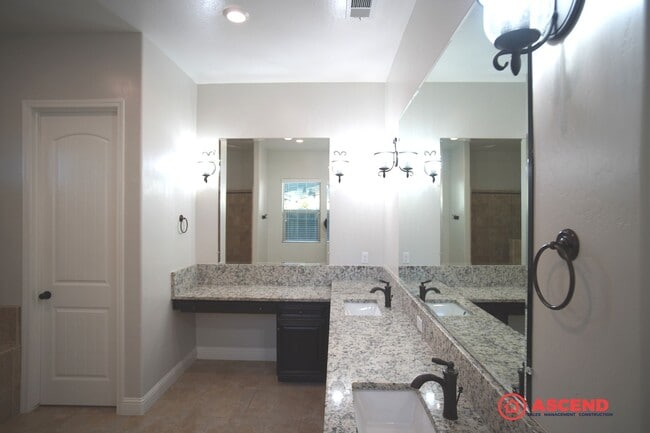 Building Photo - Breathtaking Home Off Calloway and Snow Rd!