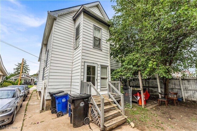 Building Photo - 3803 W 135th St