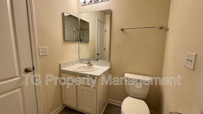 Building Photo - 7734 Legacy Trl