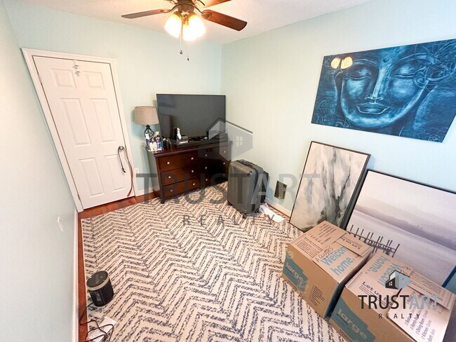 Building Photo - 4850 Smick St