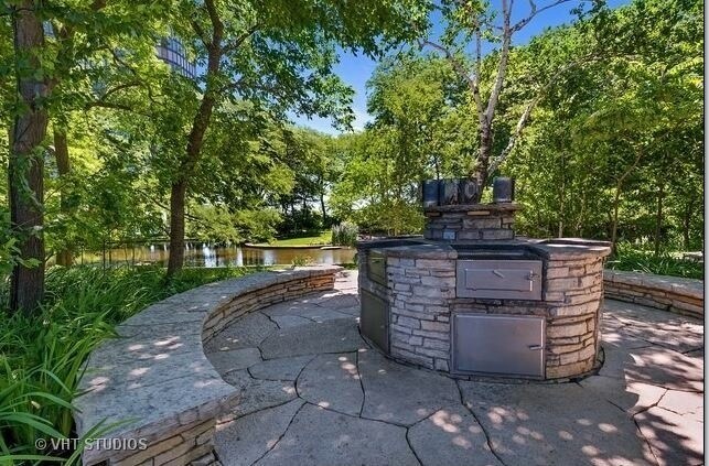 Building Photo - 505 N Lake Shore Dr