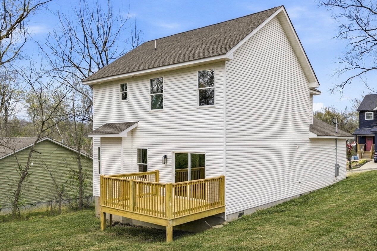 Building Photo - 116 Winstead St SW