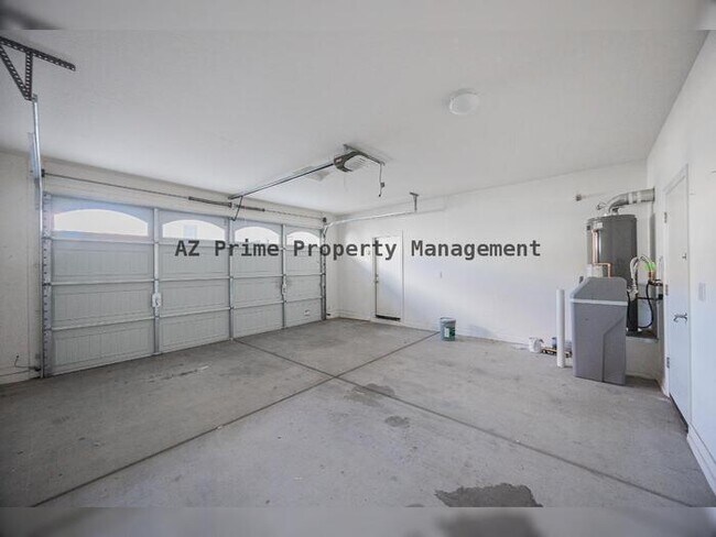 Building Photo - 19157 E Kingbird Dr