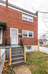 Building Photo - 3802 W Bay Ave