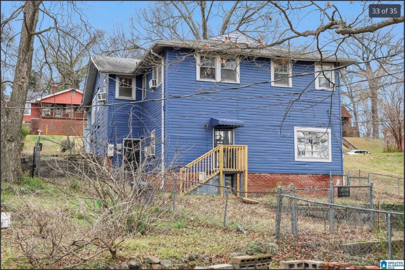 Building Photo - 505 12th St W