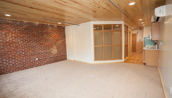 Building Photo - 80 W Water St