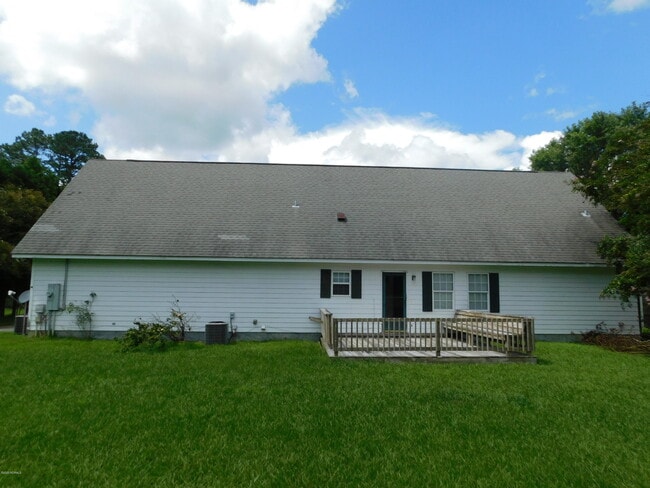 Building Photo - 139 Hewitt Rd