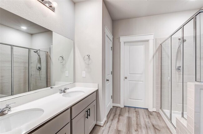 Building Photo - 17200 Crane Fly Dr