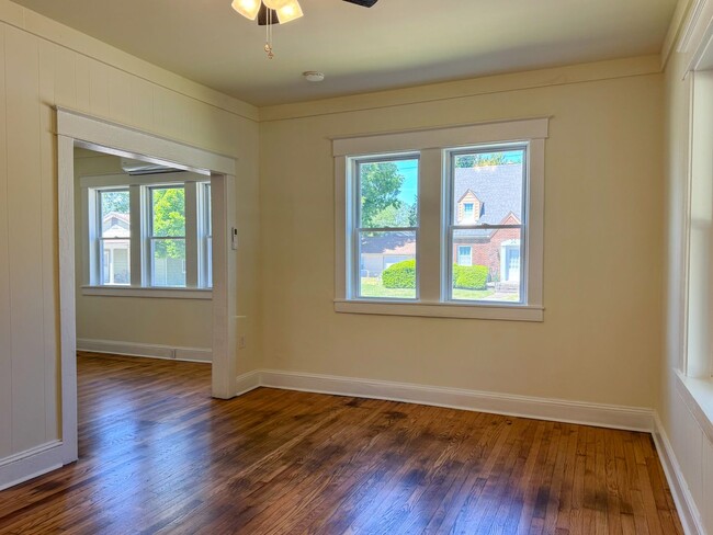 Building Photo - 1014 Hamilton Ave