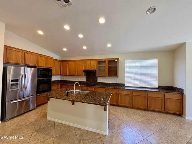 Building Photo - 5730 Paddington Dr