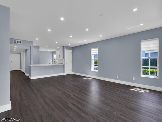 Building Photo - 1200 Misty Pines Cir