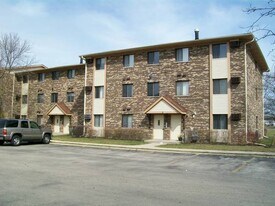 Building Photo - 5 Parkside Ct