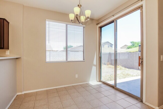 Building Photo - 6046 W Illini St