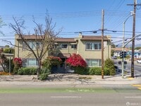 Building Photo - 902 40th St