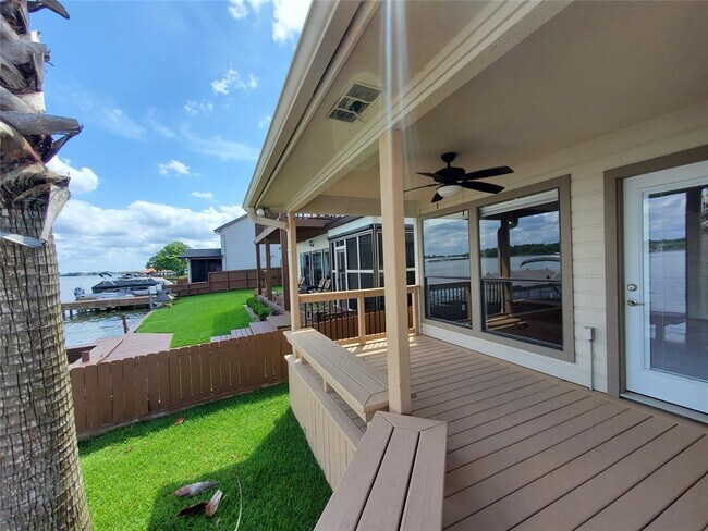 Building Photo - 12628 Pelican Blvd