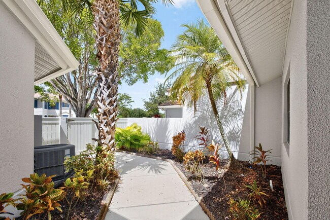 Building Photo - 479 Prestwick Cir