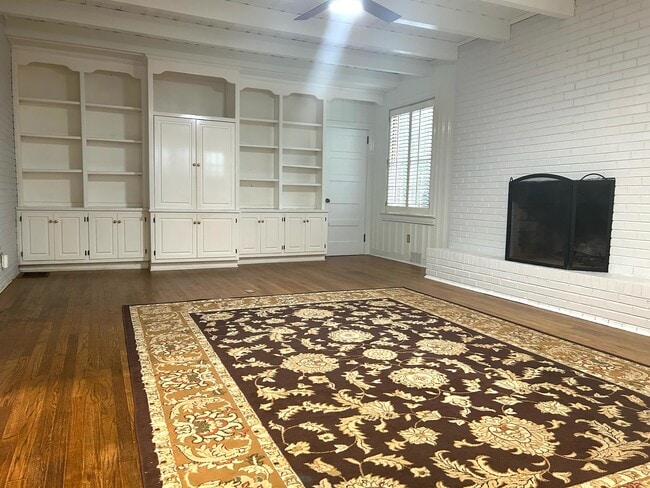 Building Photo - 1679 S Milledge Ave