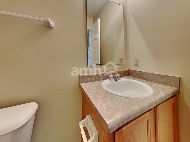 Building Photo - 10660 Brighton Knoll Pky N