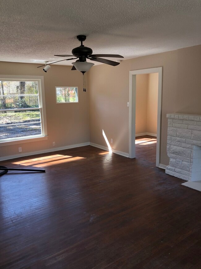 Living Room - 700 Florey St