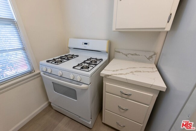 Building Photo - 1940 S Robertson Blvd