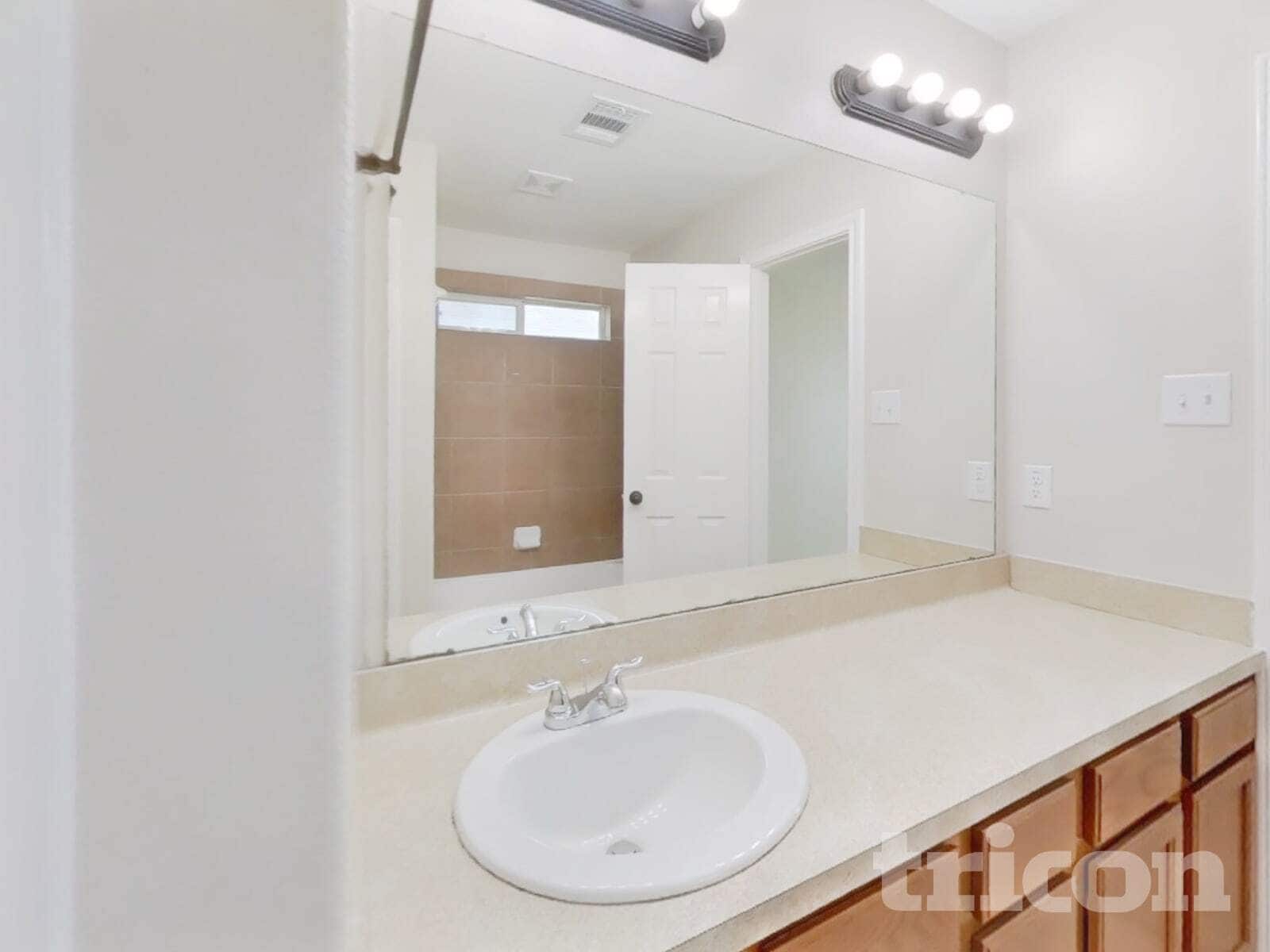 Building Photo - 12022 Green Bluff Ct