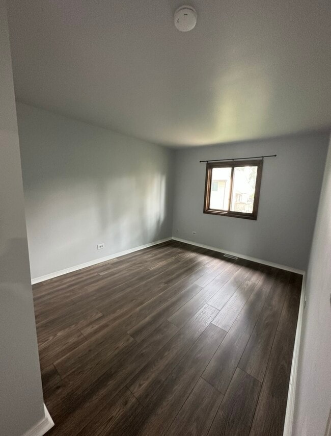 Building Photo - 2061 Windward Ln