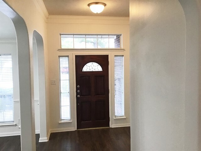 Building Photo - 22327 Merabrook Dr