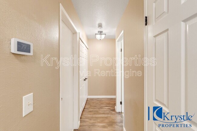 Building Photo - 225 Millbrook Way