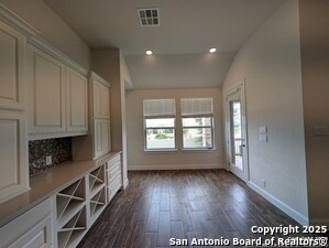 Building Photo - 1715 Buckner Pass