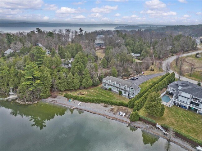 Building Photo - 38 Pebble Beach Rd