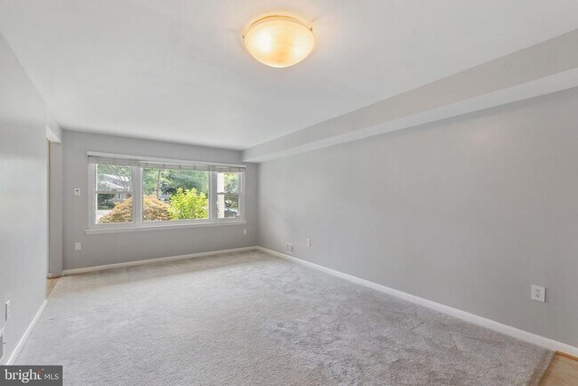 Building Photo - 1805 Ingemar Ct