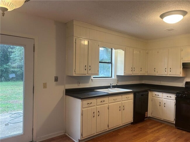 Building Photo - 2918 Mockingbird Cir