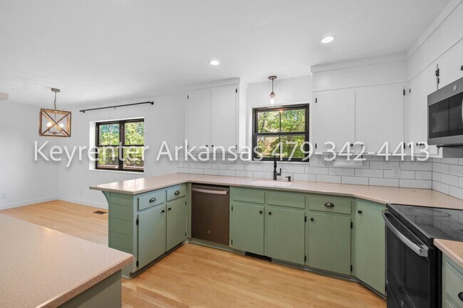 Building Photo - 4480 Trough Springs Rd