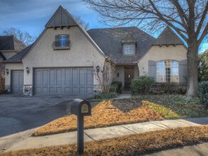 Building Photo - 8680 East 105th Ct S