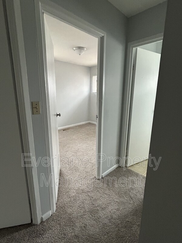 Building Photo - 6713 E 52nd St.