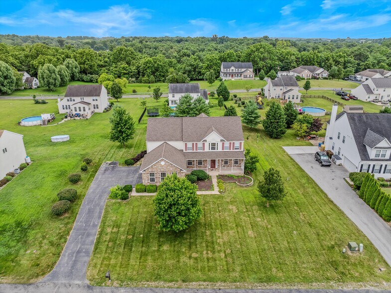 Building Photo - 288 Cirrus Way