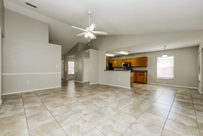 Building Photo - 11022 4th Ave E